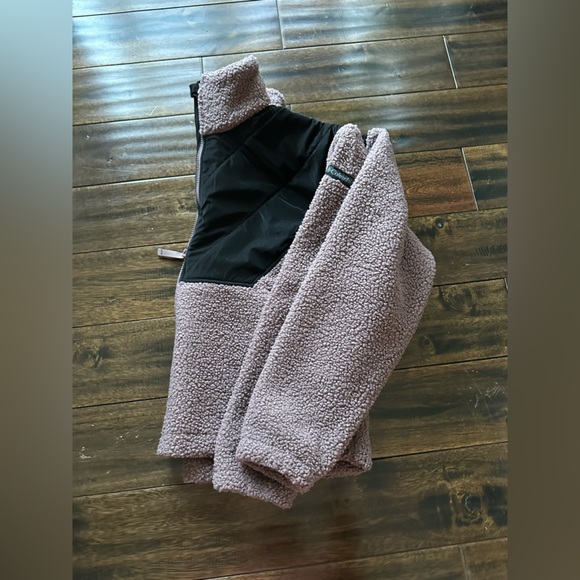 Columbia Fleece Zip Up - Picture 9 of 9